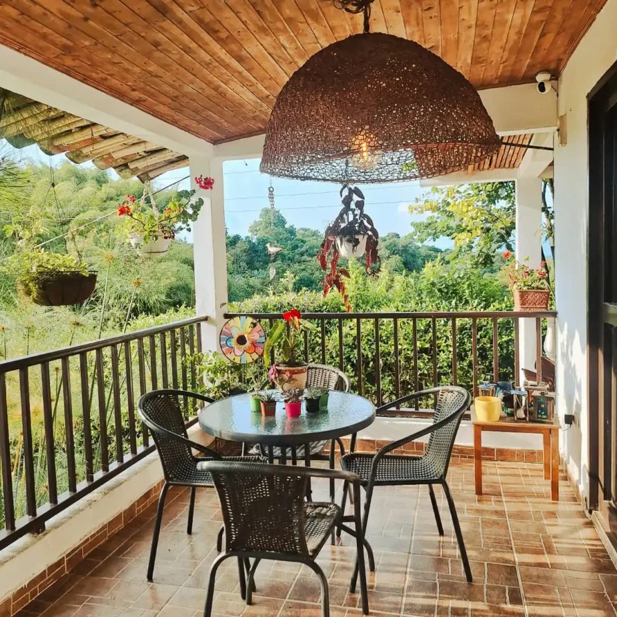 Exclusividad y Vistas: Alquiler Segundo Piso | Finca Santa María